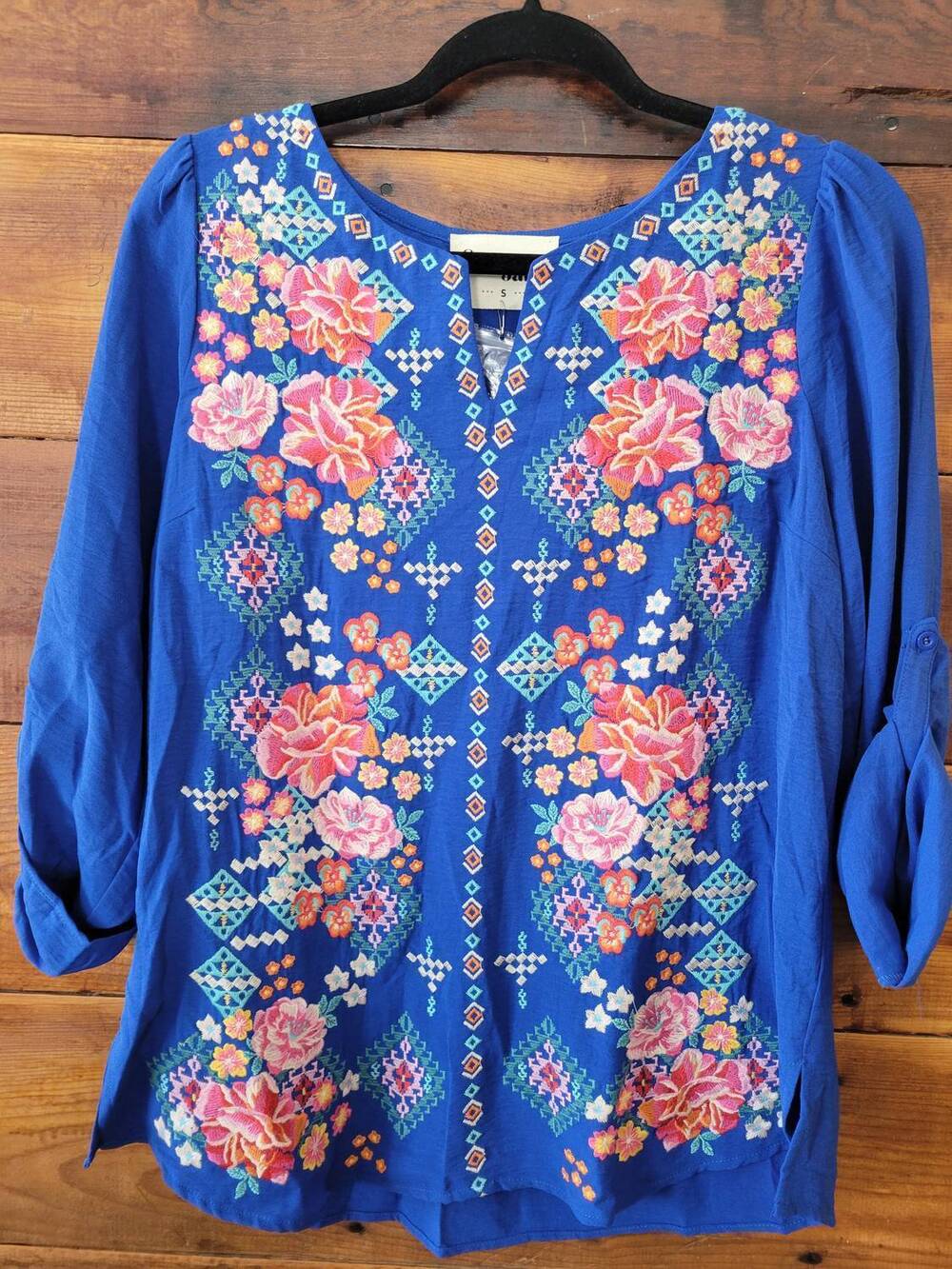 NEW ANDREE BY UNIT women's 3/4 sleeve top in royal